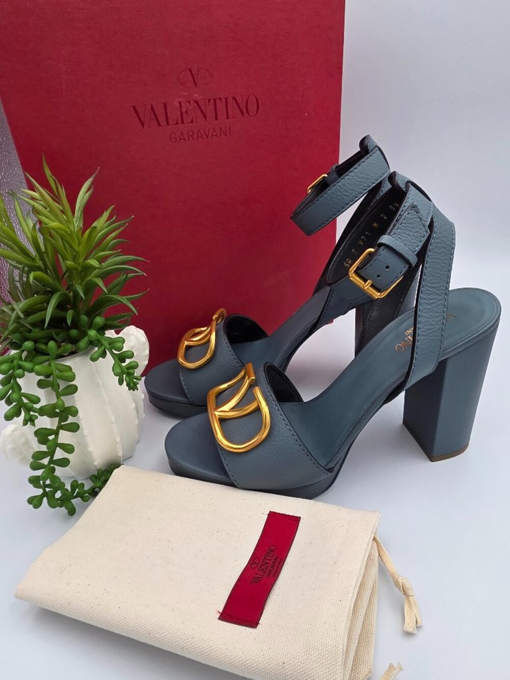 Valentino Platform Sandals – Size 39